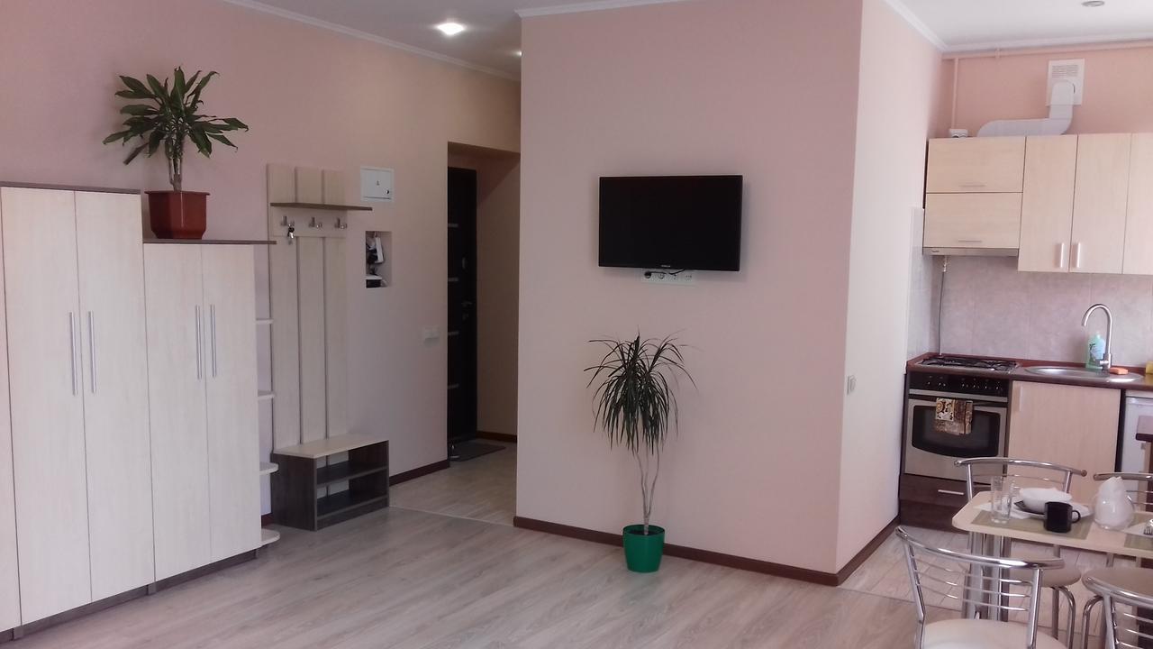 Apartment Near The Forum Mall Lviv Kültér fotó