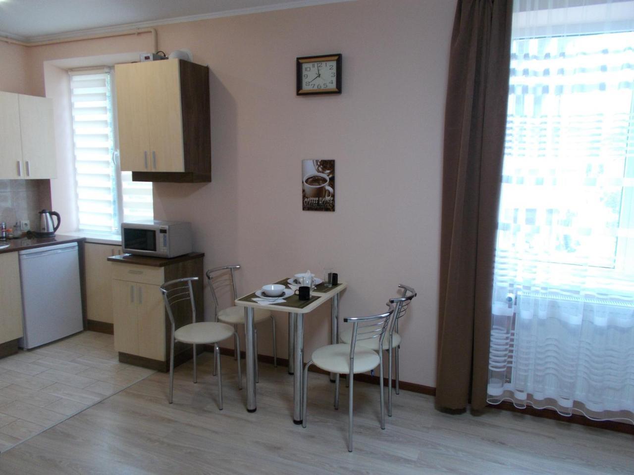 Apartment Near The Forum Mall Lviv Kültér fotó