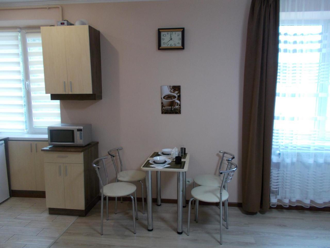 Apartment Near The Forum Mall Lviv Kültér fotó